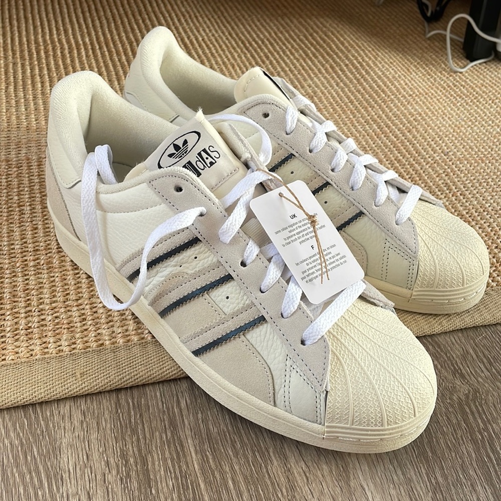 New with tags in box - Adidas superstar originals - size 9